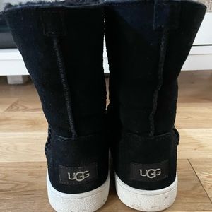 UGG boots like new.